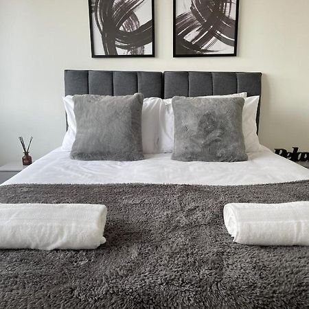Premier Suite- Bedford City Centre With Free Gym & Parking Extérieur photo